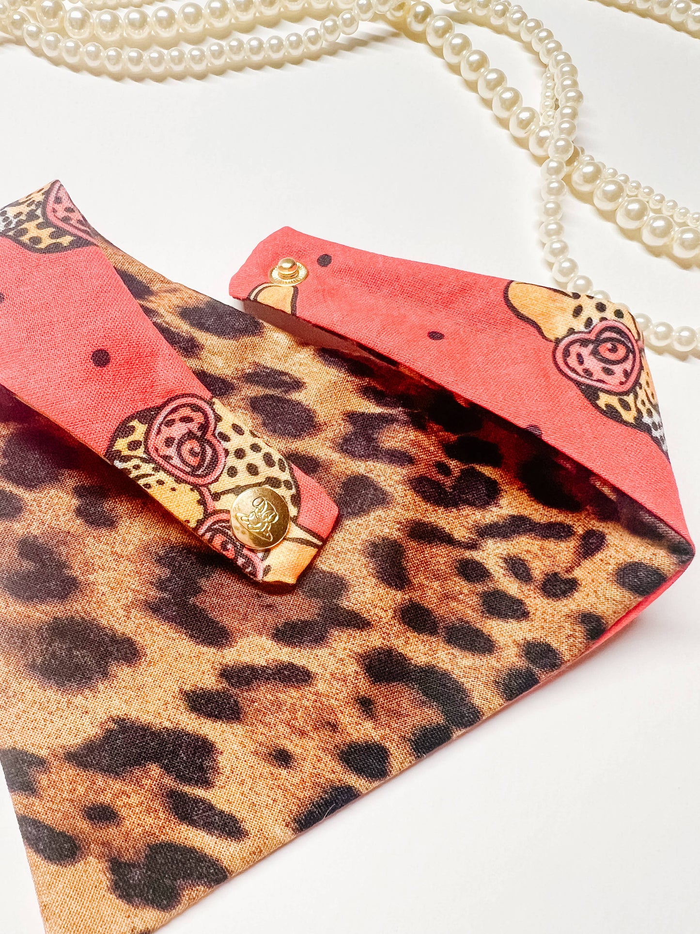 Cheetah Reversible Dog Bandana, Metal Snaps Pet Scarf Collar: L