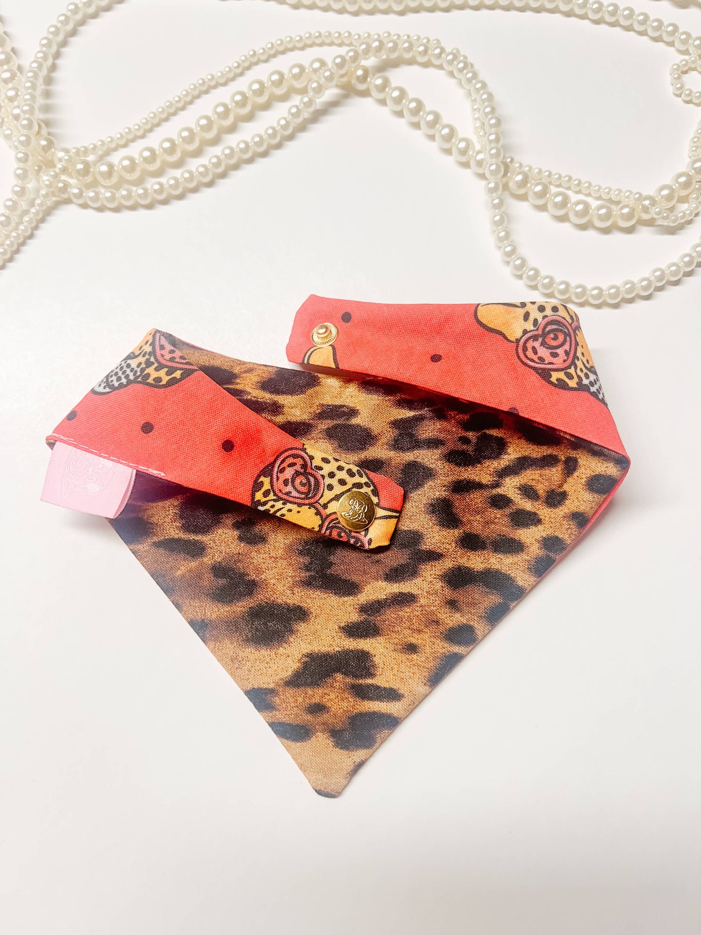Cheetah Reversible Dog Bandana, Metal Snaps Pet Scarf Collar: L