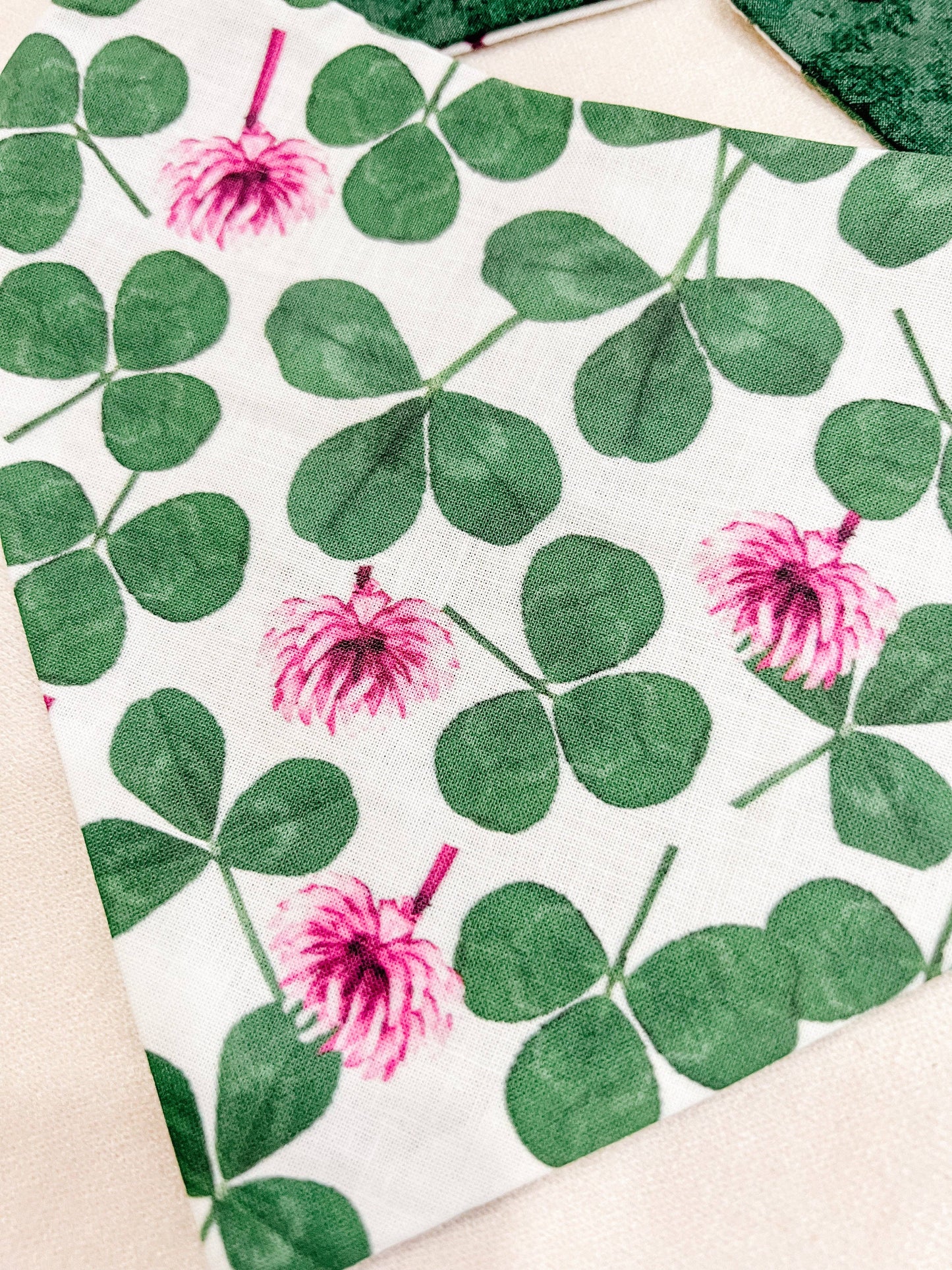 Clovers Reversible Dog Bandana, Spring Flower Pet Scarf Snap: L