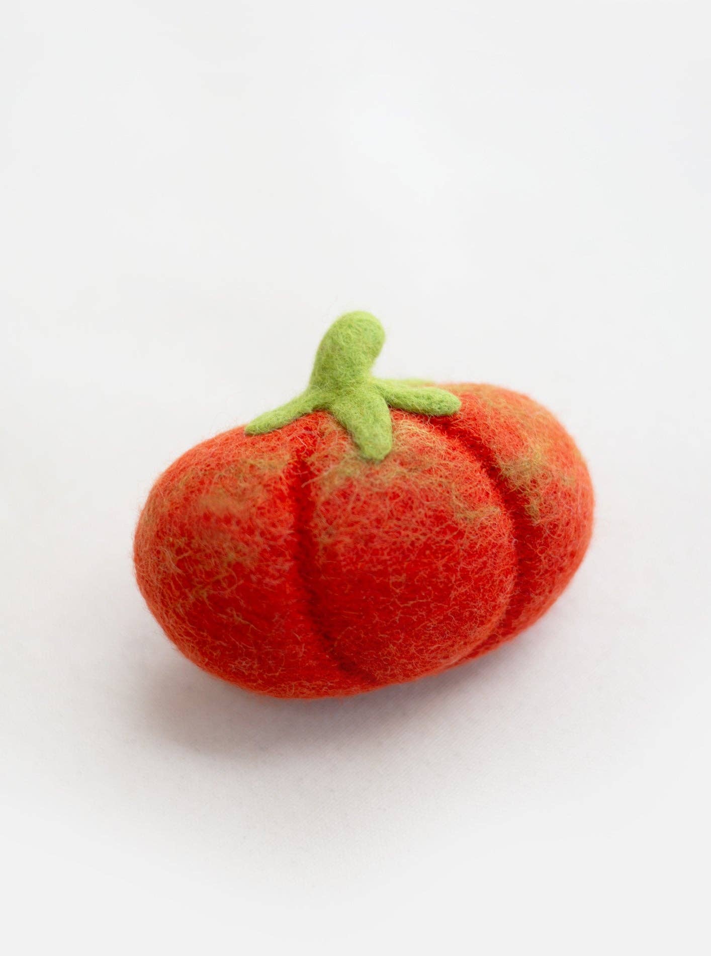 WOOL HEIRLOOM TOMATO