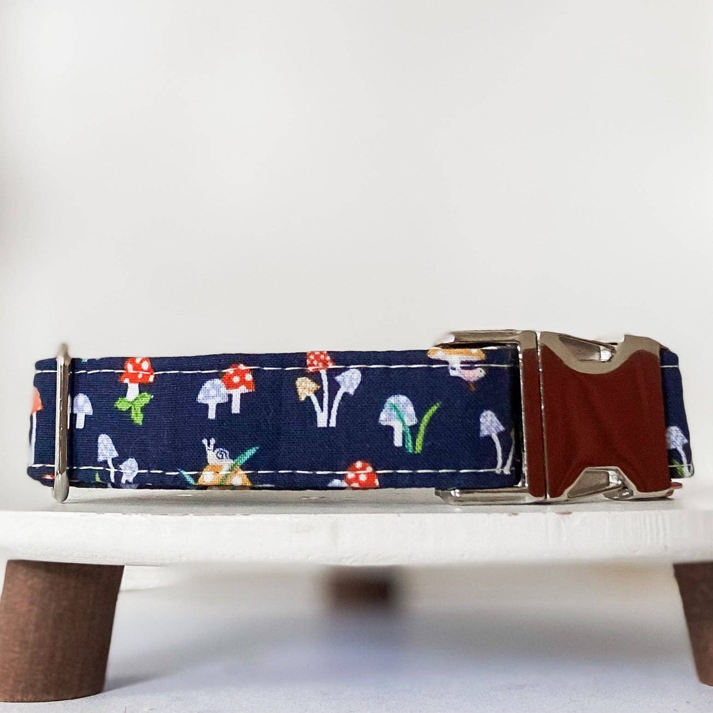 Grow your own way mushroom Collar