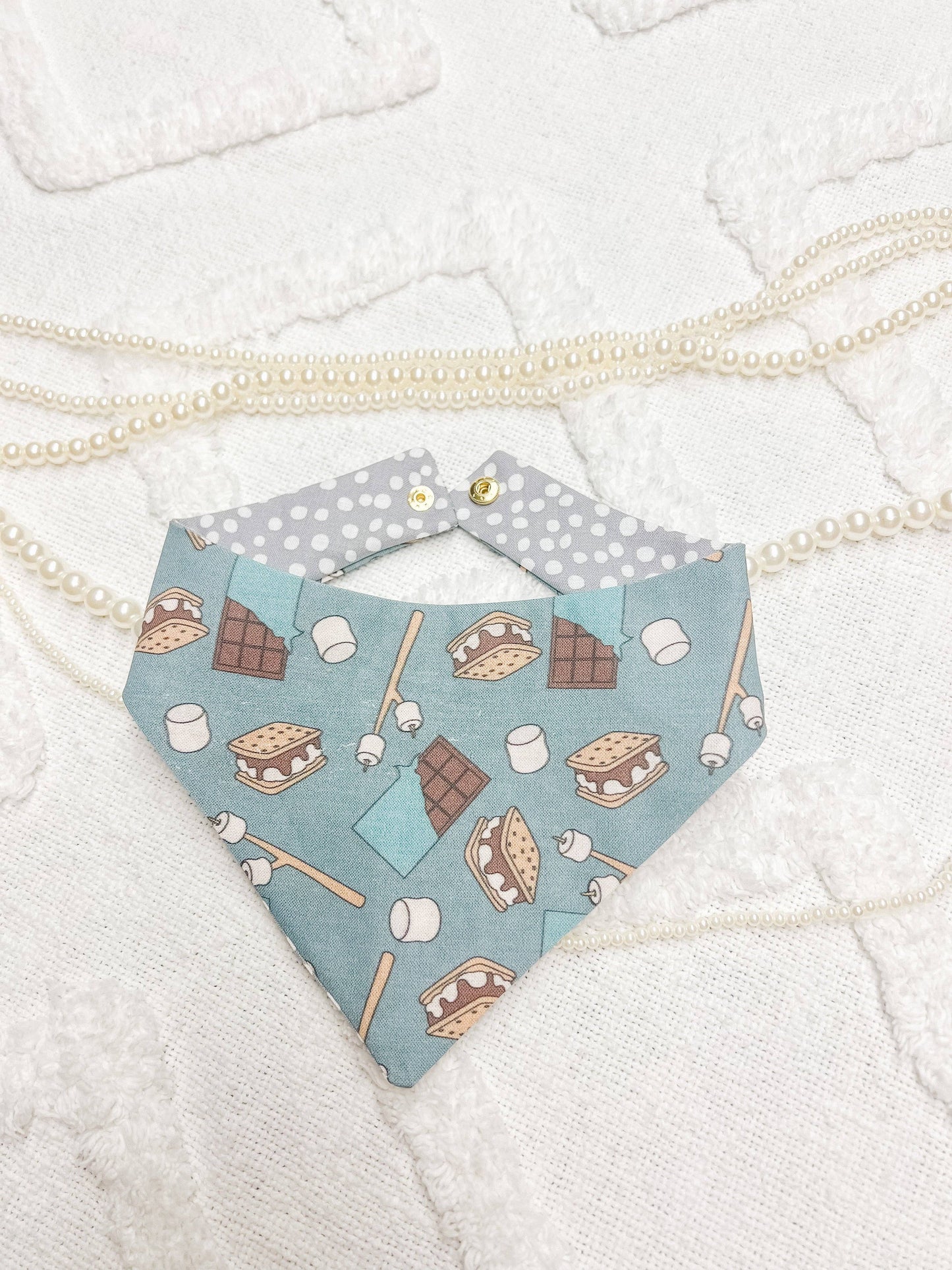 Blue S’mores Reversible Dog Bandana, Metal Snap On Pet Scarf: XL